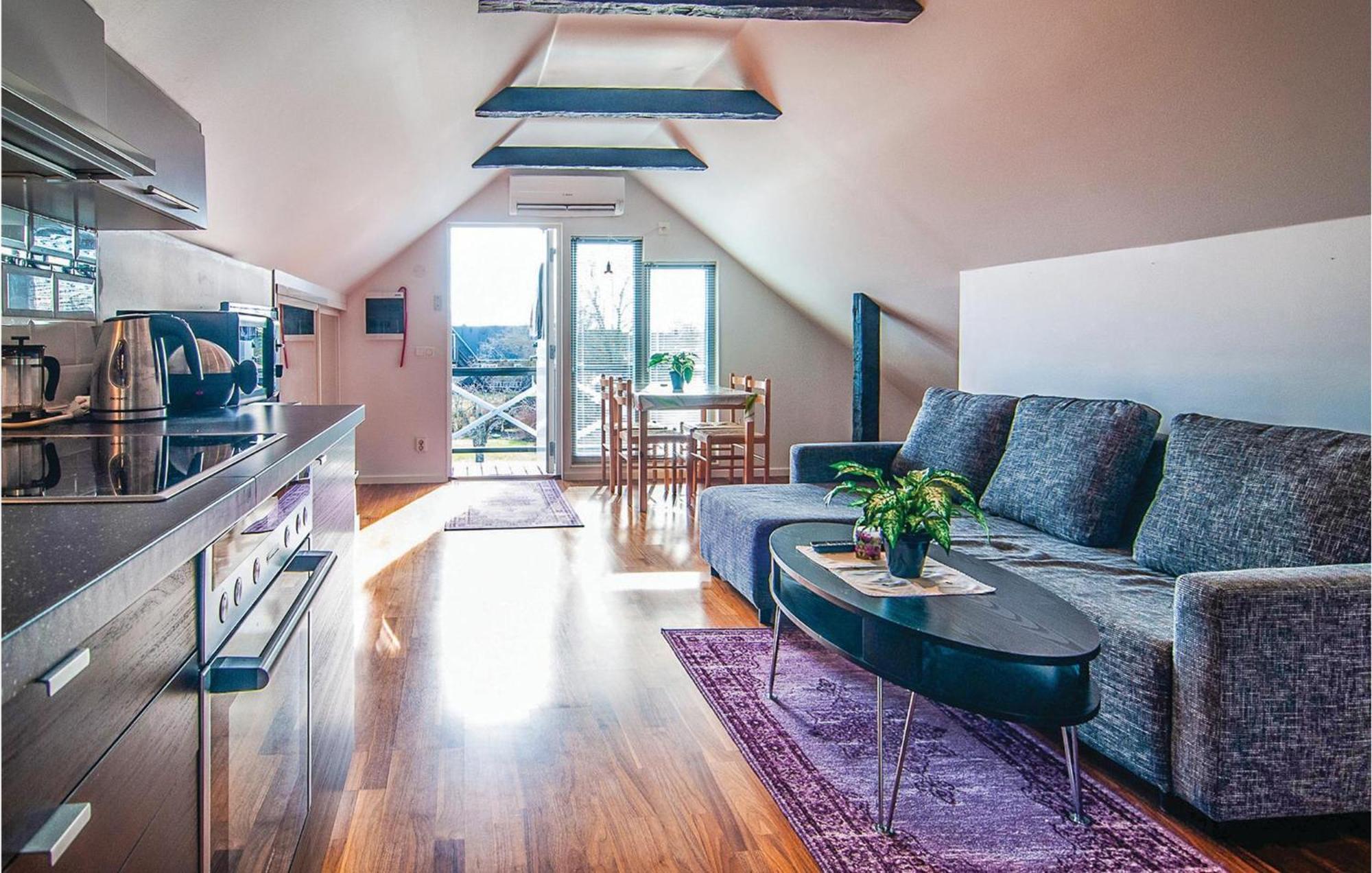 Cozy Apartment In Klintehamn With Wifi Ngoại thất bức ảnh